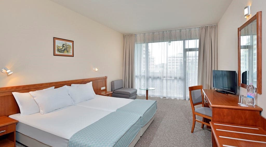 rooms-double-room-park-view
