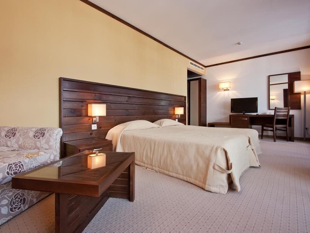 rooms-standard-room