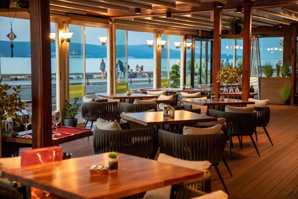 restaurants-restaurants