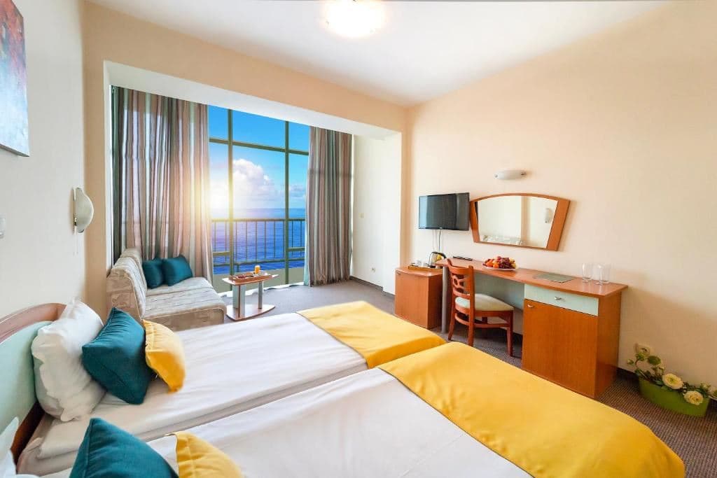 rooms-double-sea-view-room