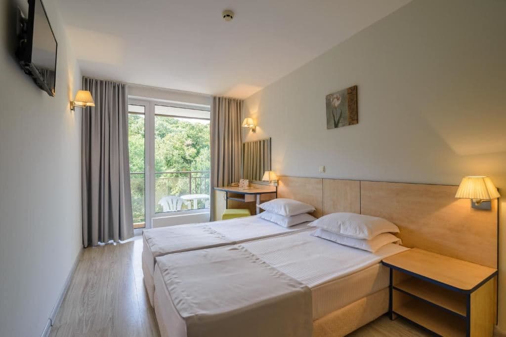 rooms-standard-room