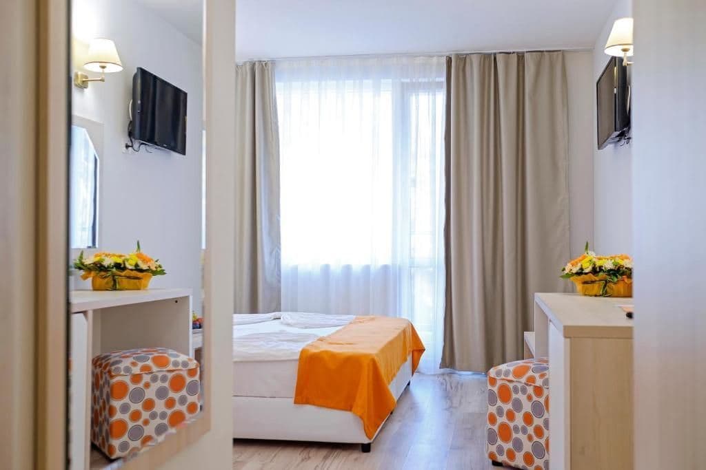 rooms-standard-room-balcony-or-terrace