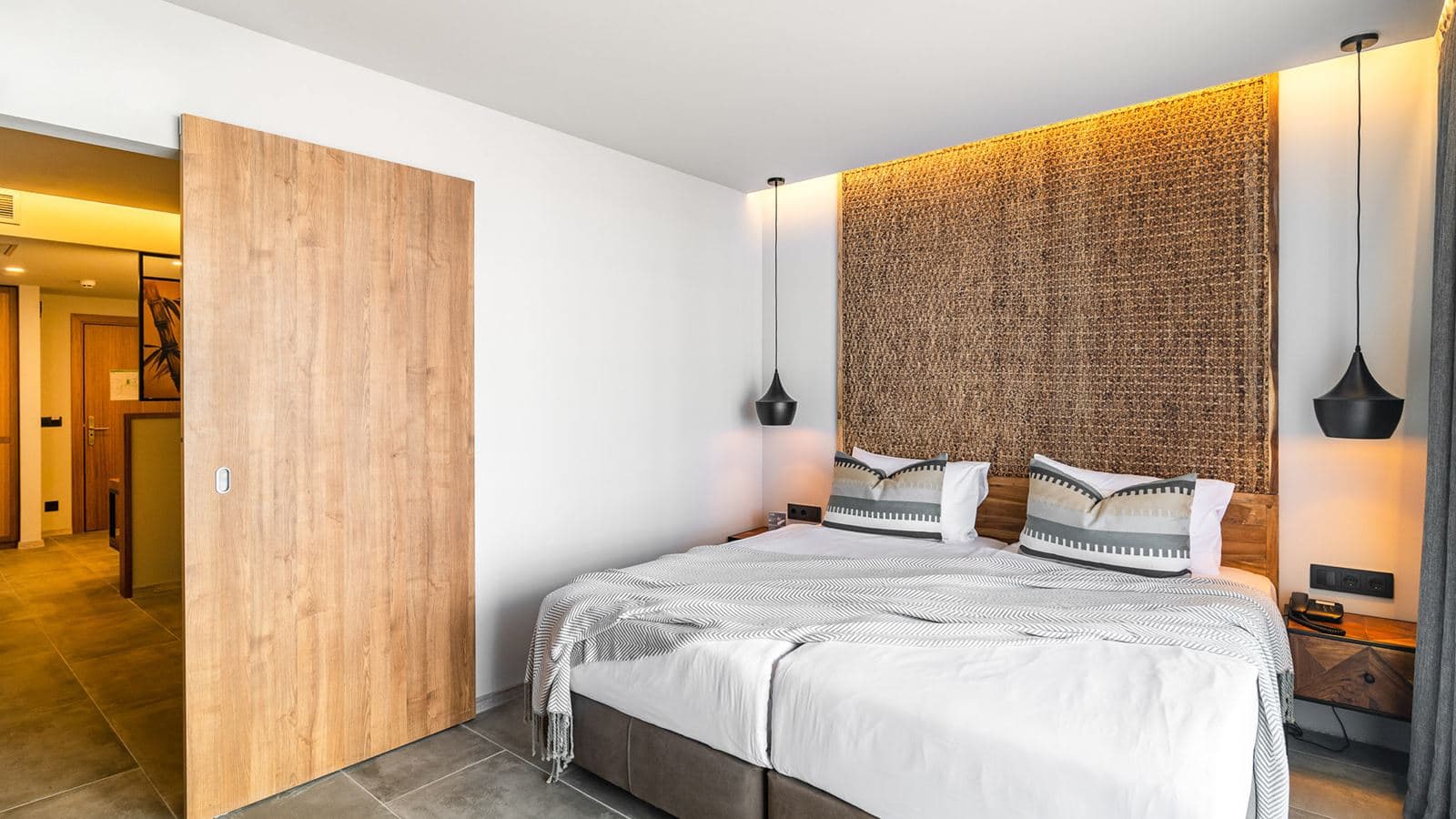 rooms-family-room