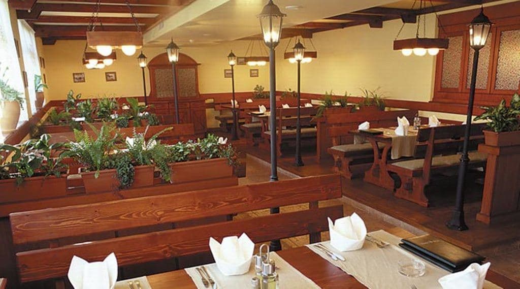 restaurants-main-restaurant