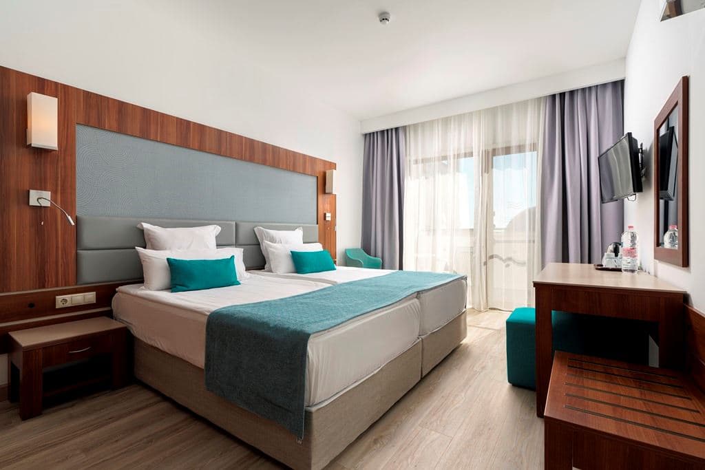 rooms-double-park-view
