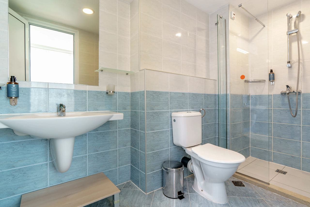 rooms-family-room