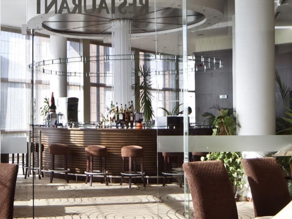 bars-sky-bar