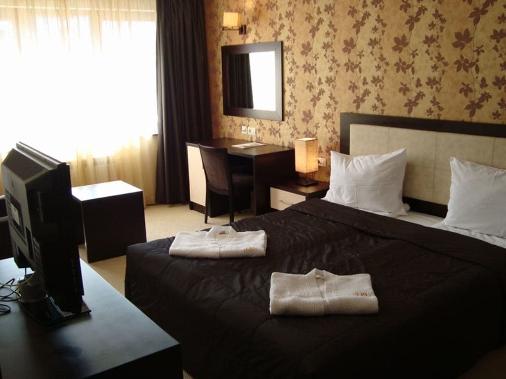 rooms-standard-room