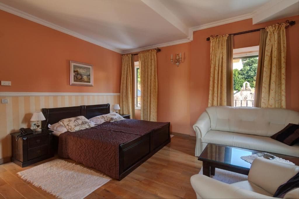 rooms-single-wchild-superior-room