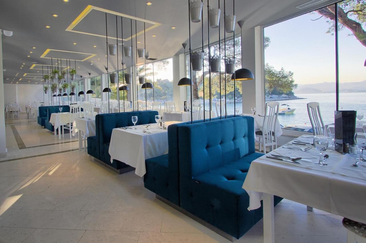 restaurants-restaurants