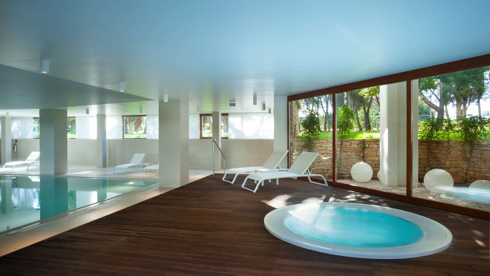pools-indoor-pool