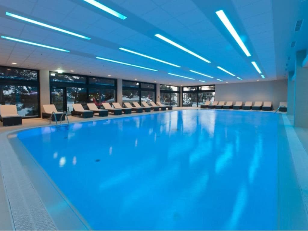pools-indoor-pool