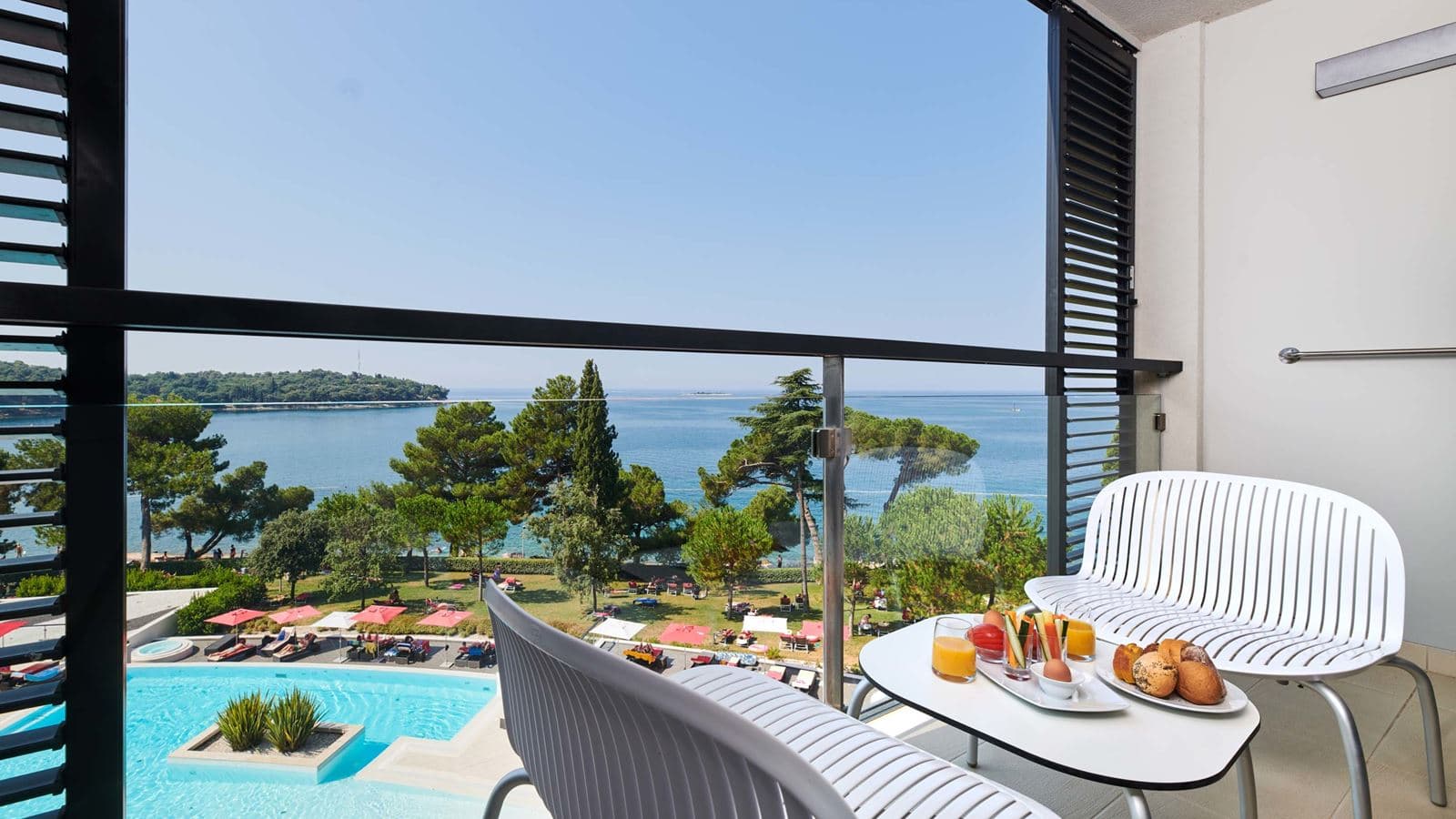 rooms-double-superior-room-park-view-balcony