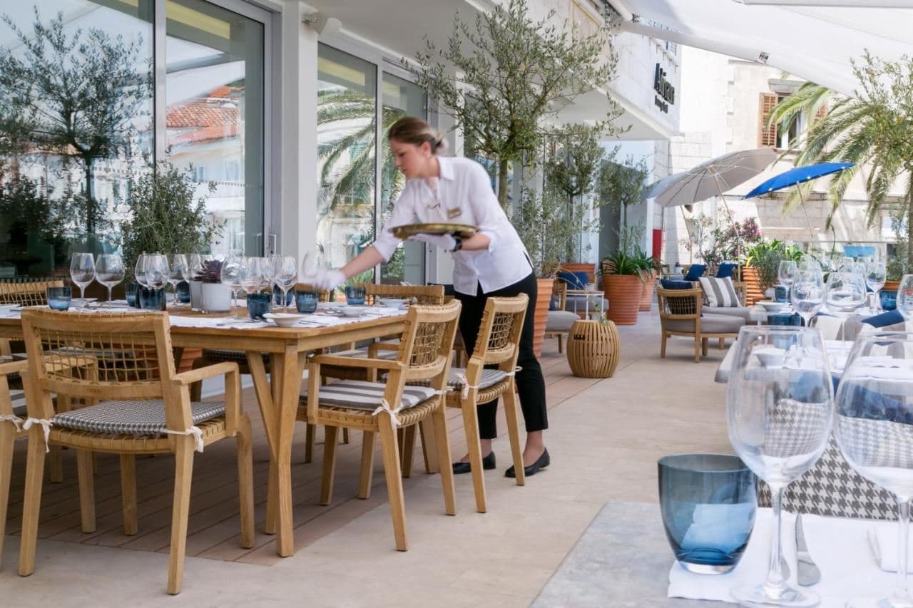 restaurants-restaurants