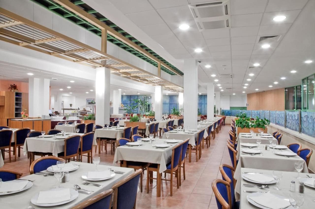 restaurants-restaurants
