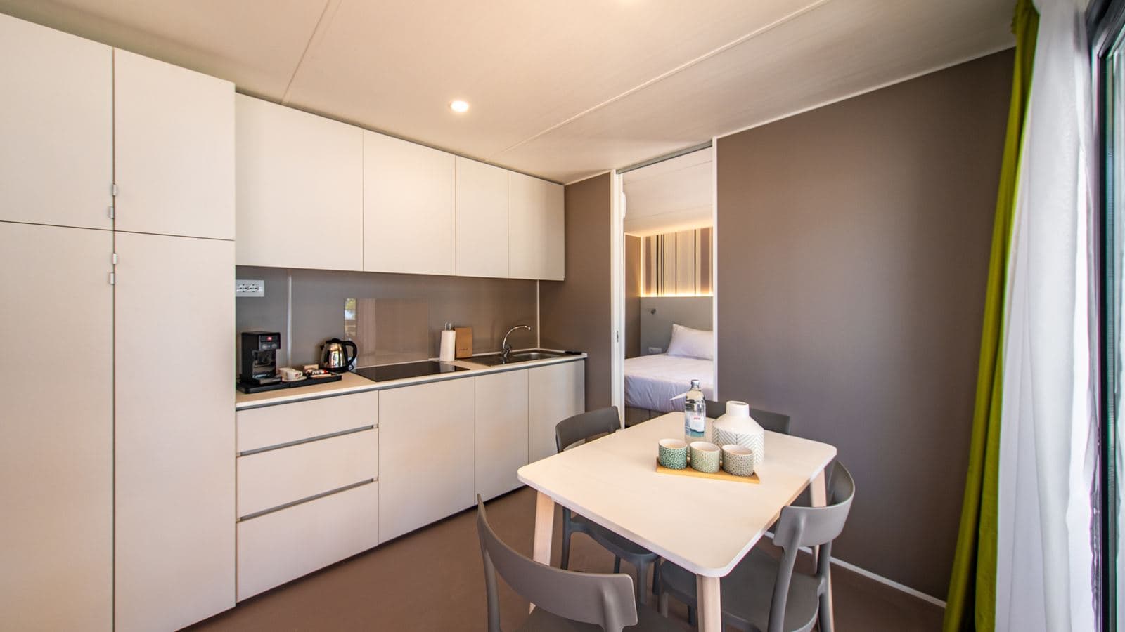 rooms-2-bedroom-beach-cottage-2-bathrooms