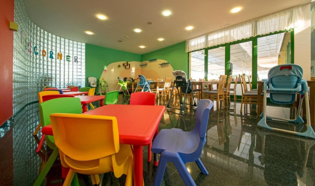 restaurants-restaurants