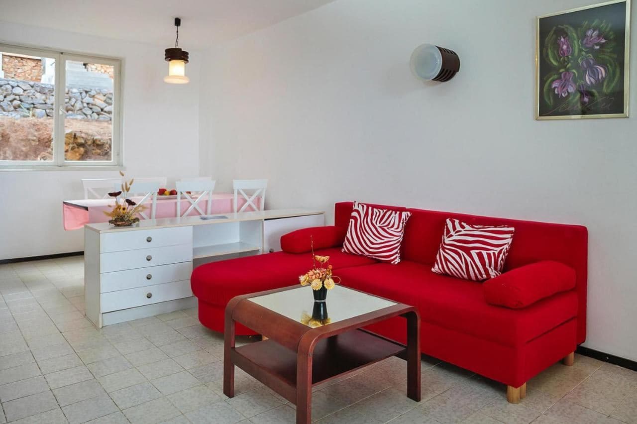 rooms-2-bedroom-deluxe-apartment-seaside-balcony-or-terrace