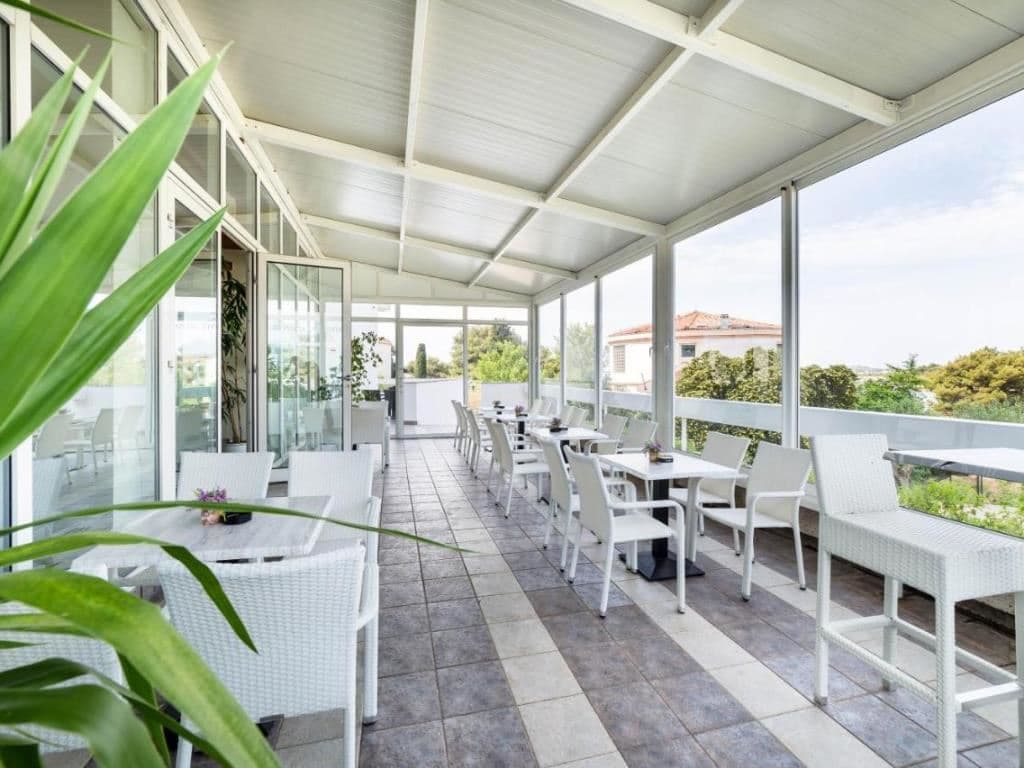 bars-pool-bar