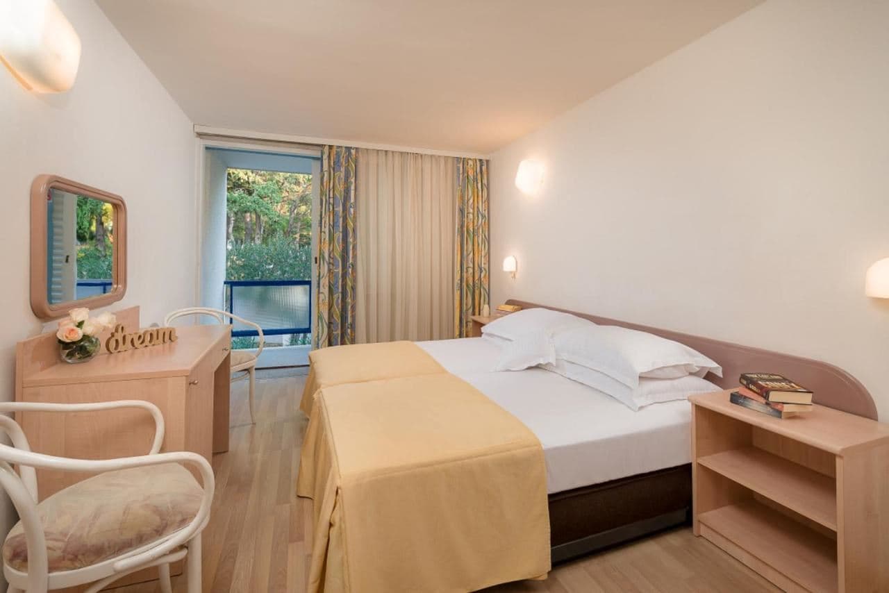 rooms-classic-room-park-view