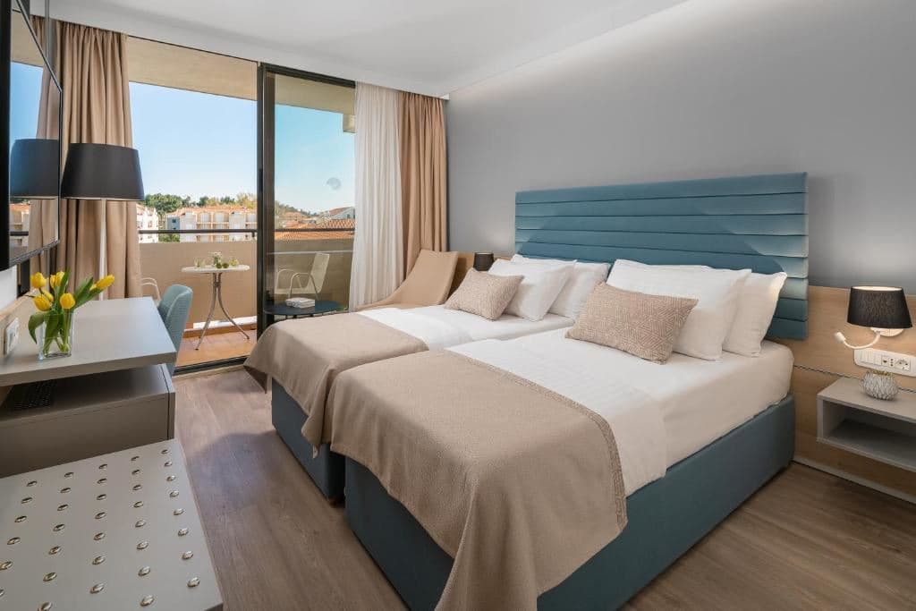 rooms-classic-room-park-view
