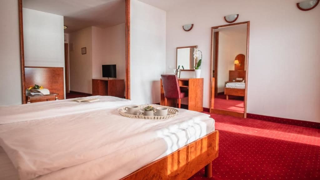 rooms-standard-room