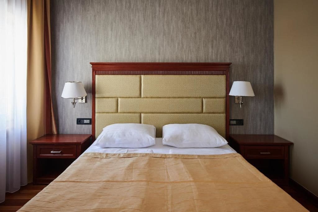 rooms-classic-room