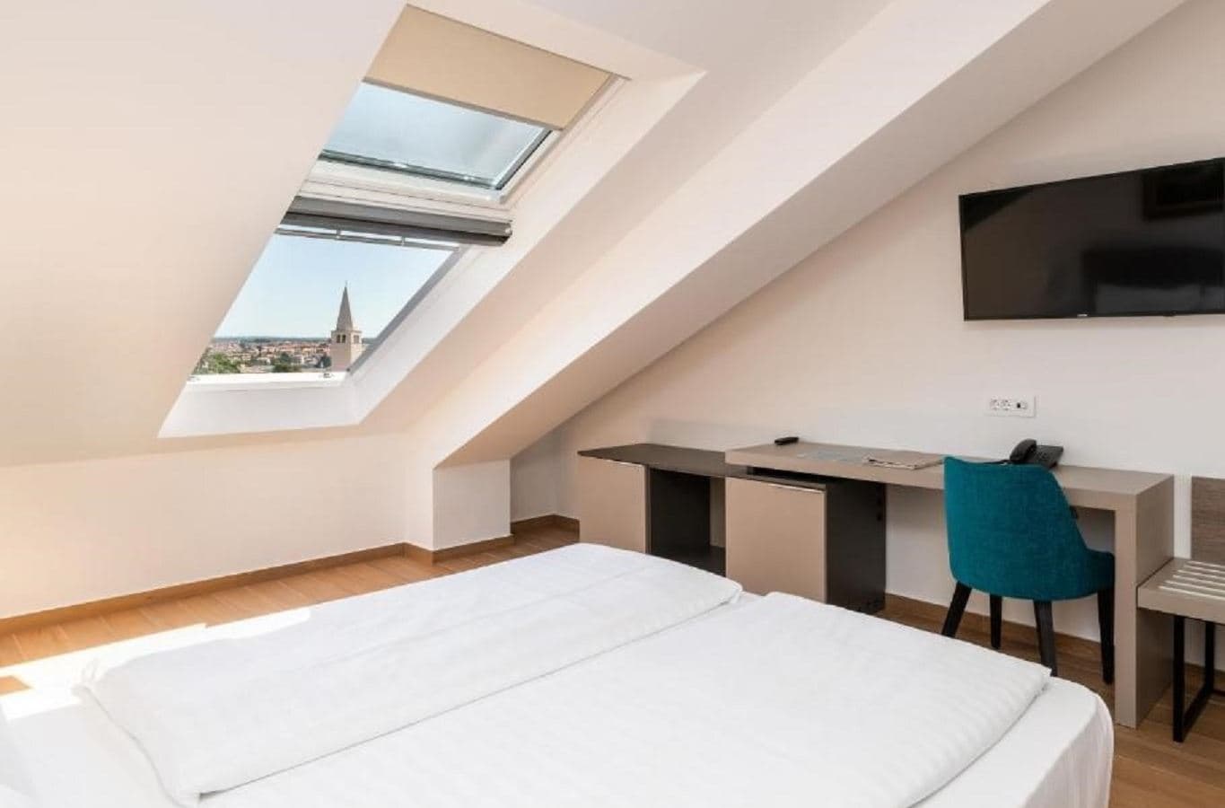 rooms-basic-room