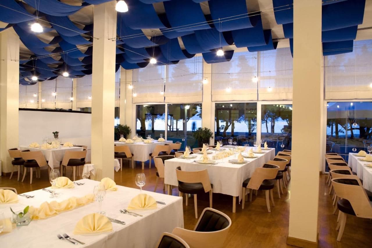 restaurants-restaurants
