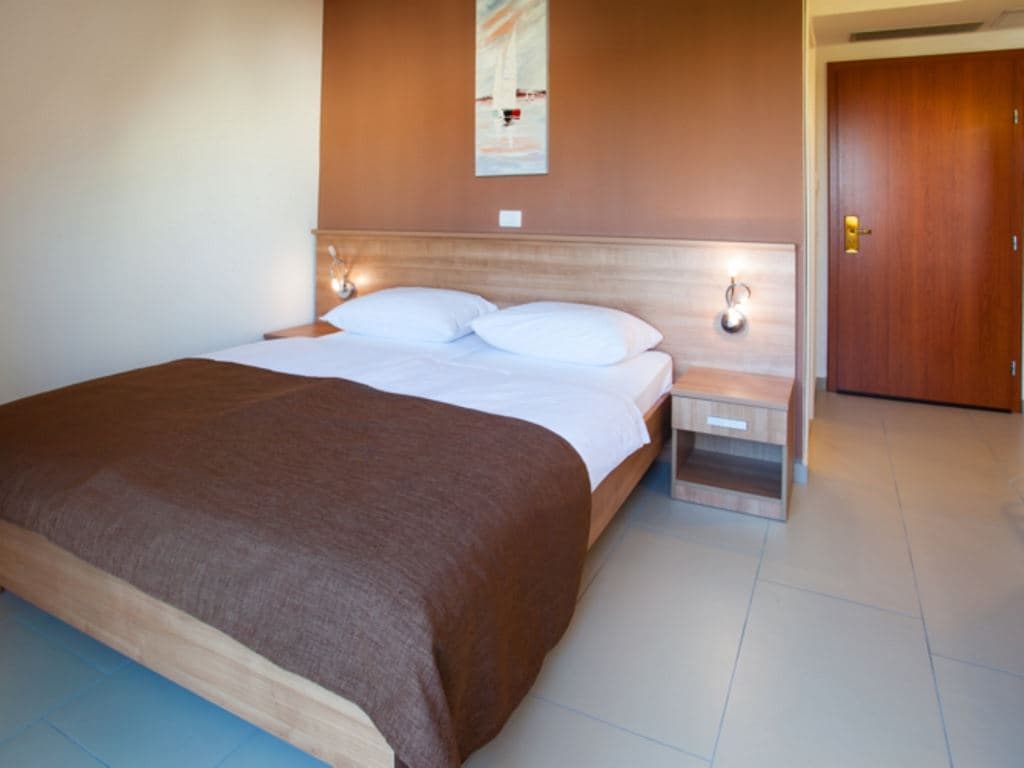 rooms-room-seaview-balcony