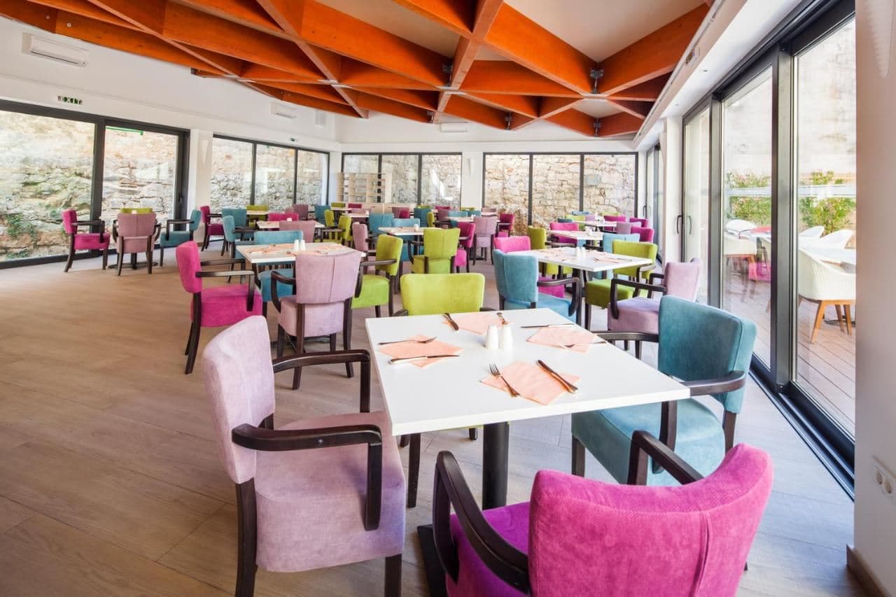 restaurants-restaurants