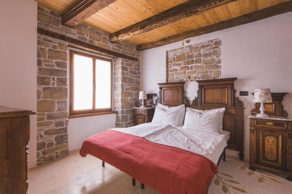 rooms-annex-suite