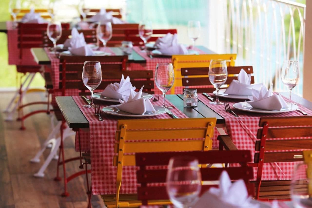 restaurants-restaurants