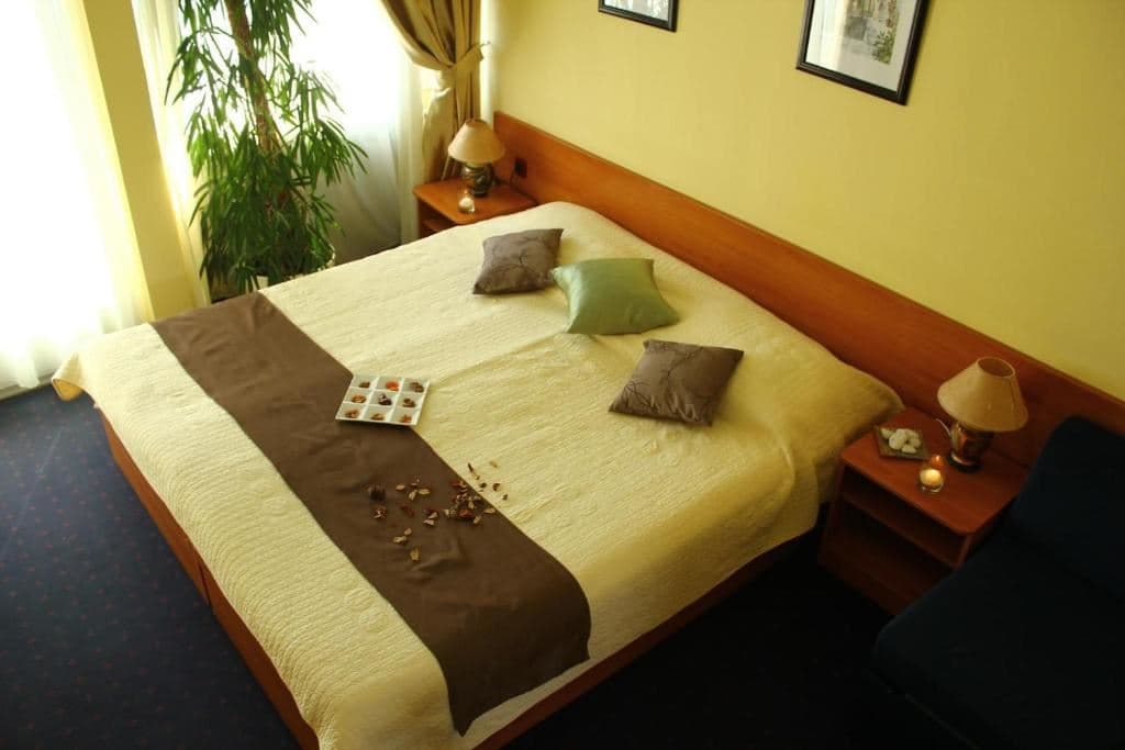 rooms-double-standard-room