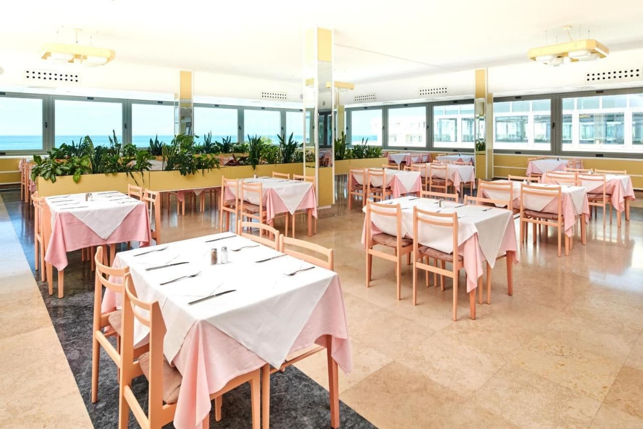 restaurants-restaurants