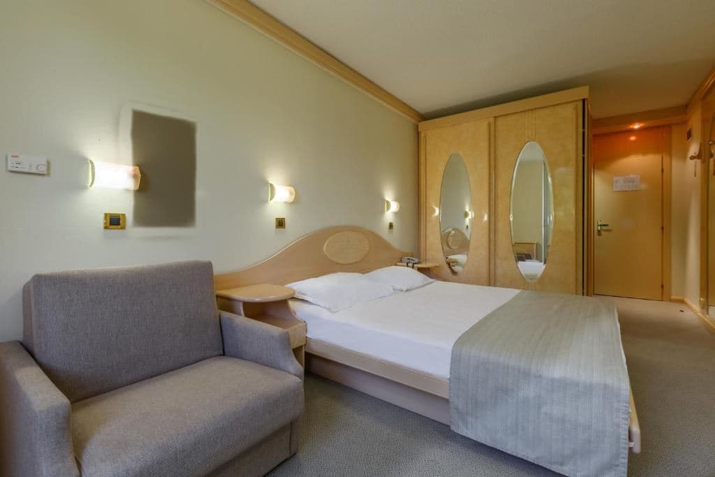 rooms-twin-standard-room-economy