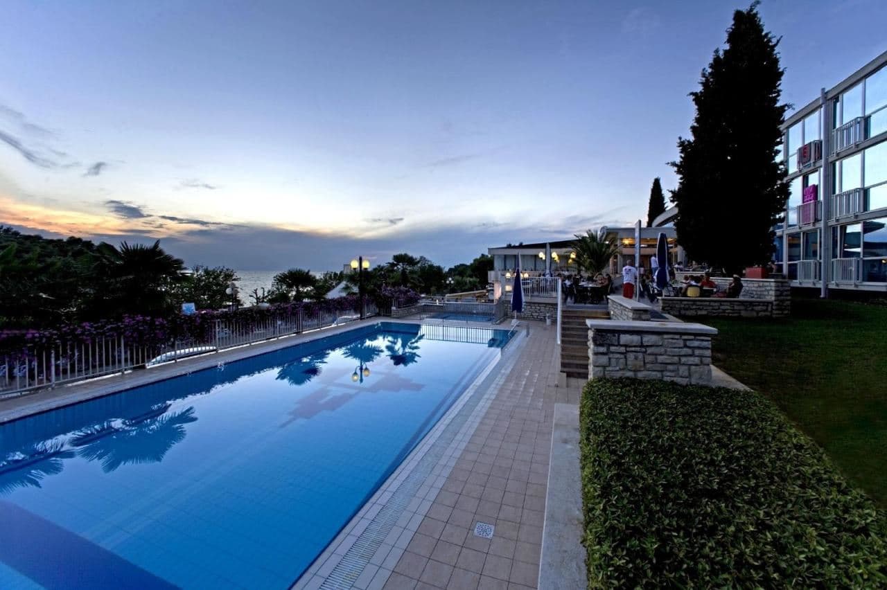 pools-pools