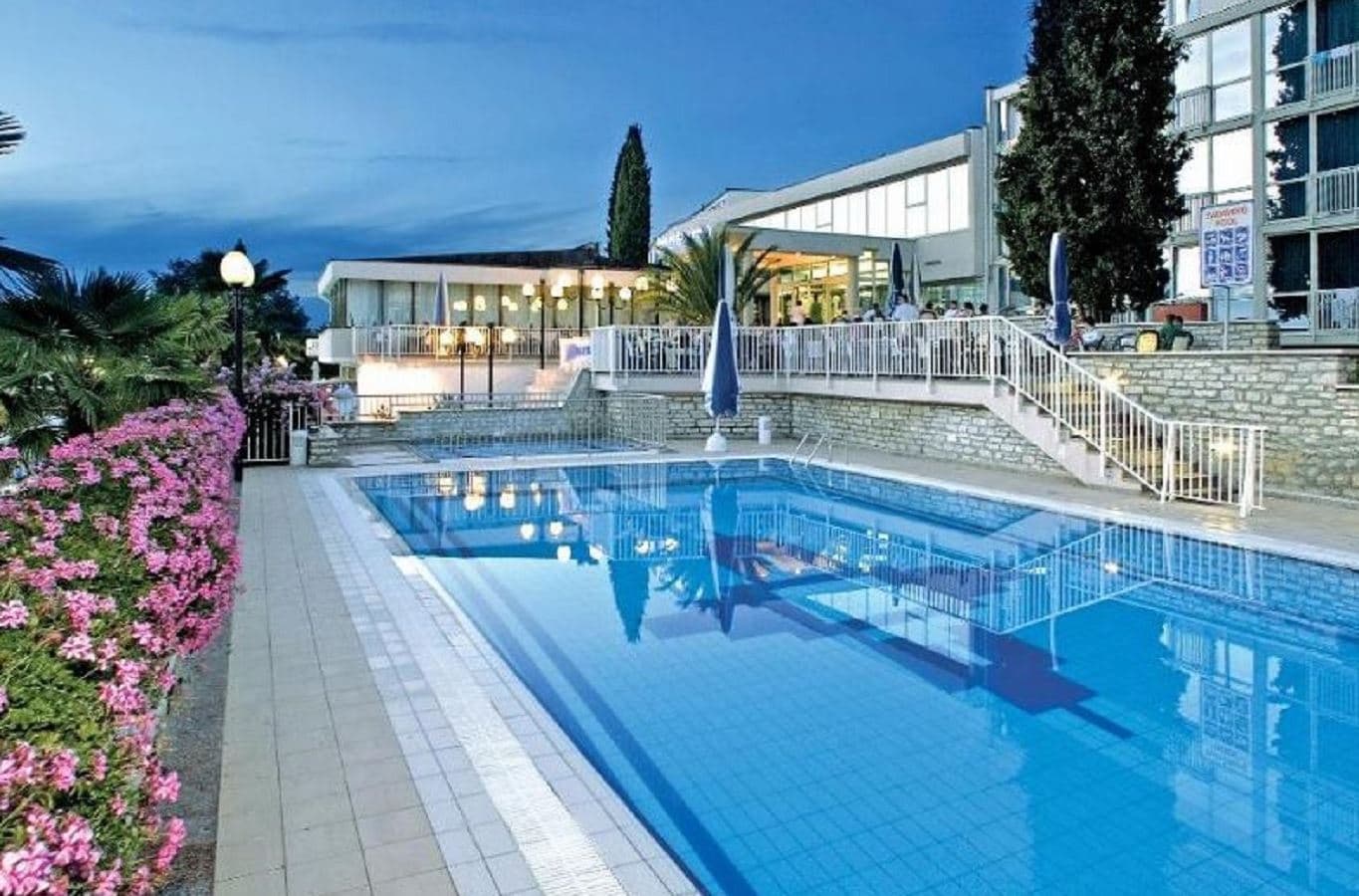 pools-pools