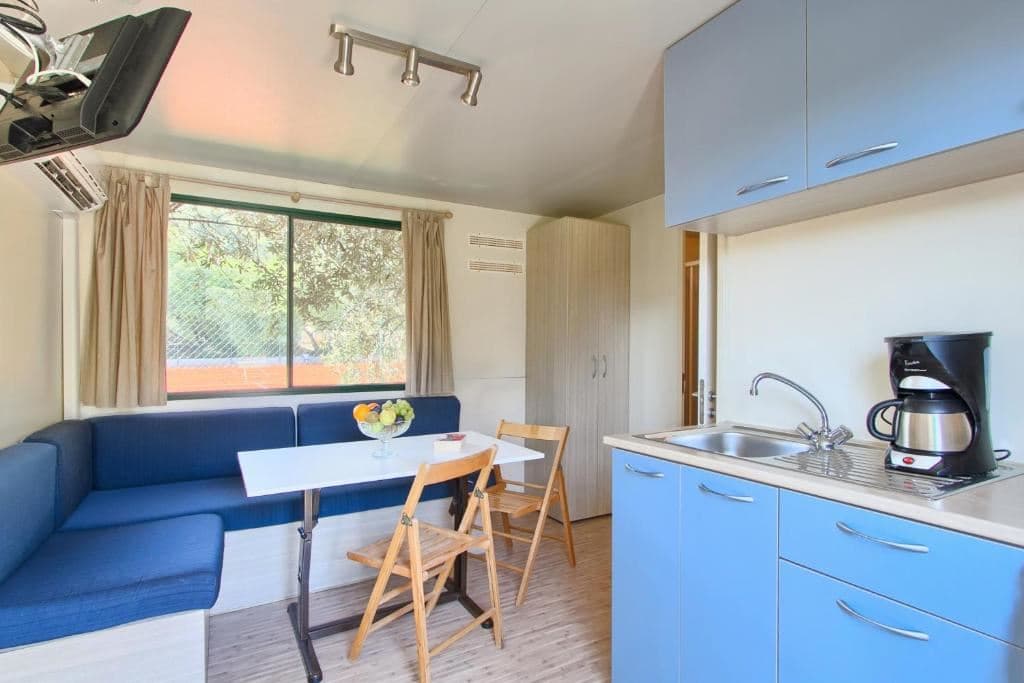 rooms-2-bedroom-standard-mobilehome