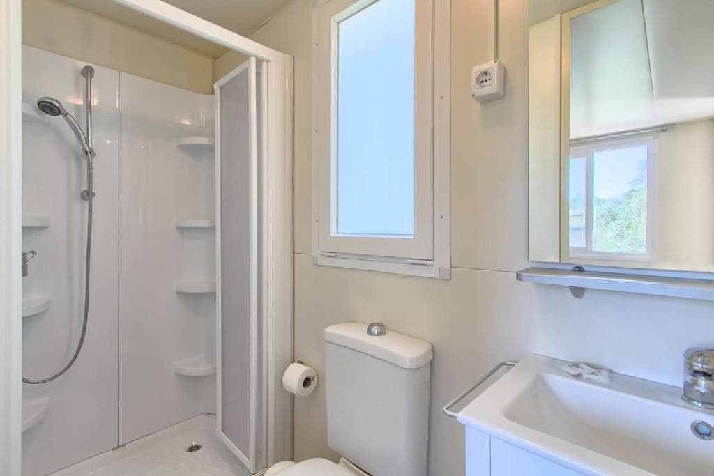 rooms-2-bedroom-standard-mobilehome