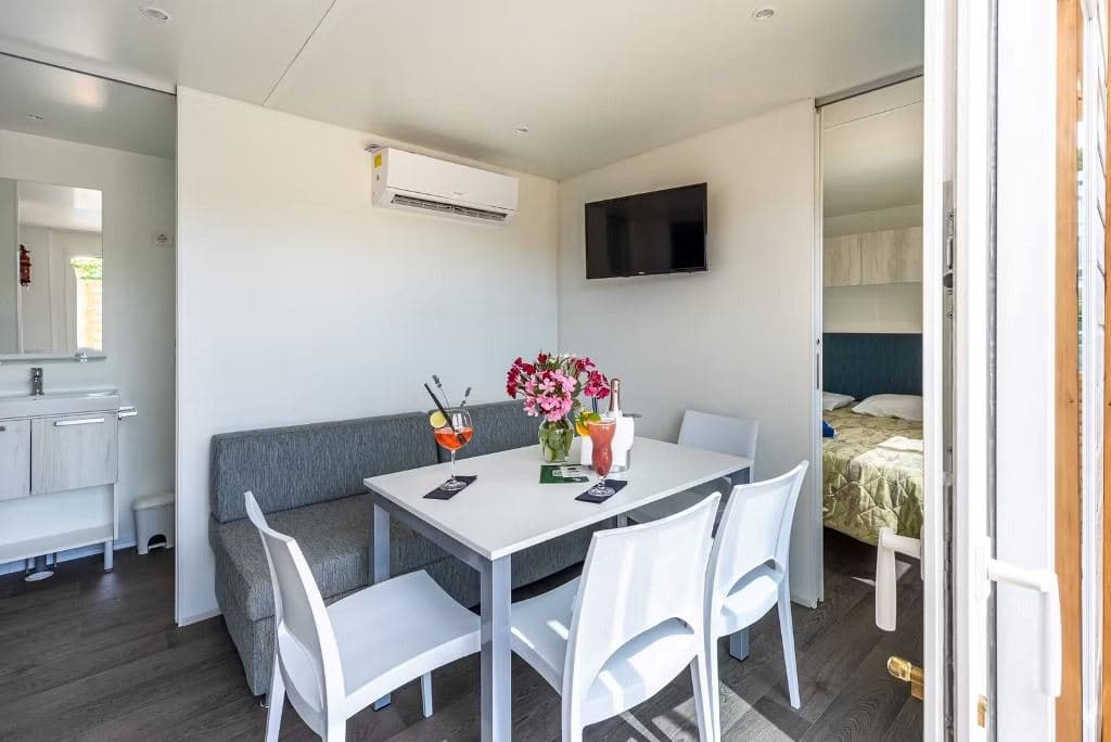 rooms-2-bedroom-premium-mobilehome