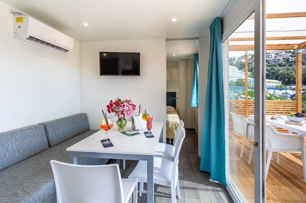 rooms-2-bedroom-premium-mobilehome