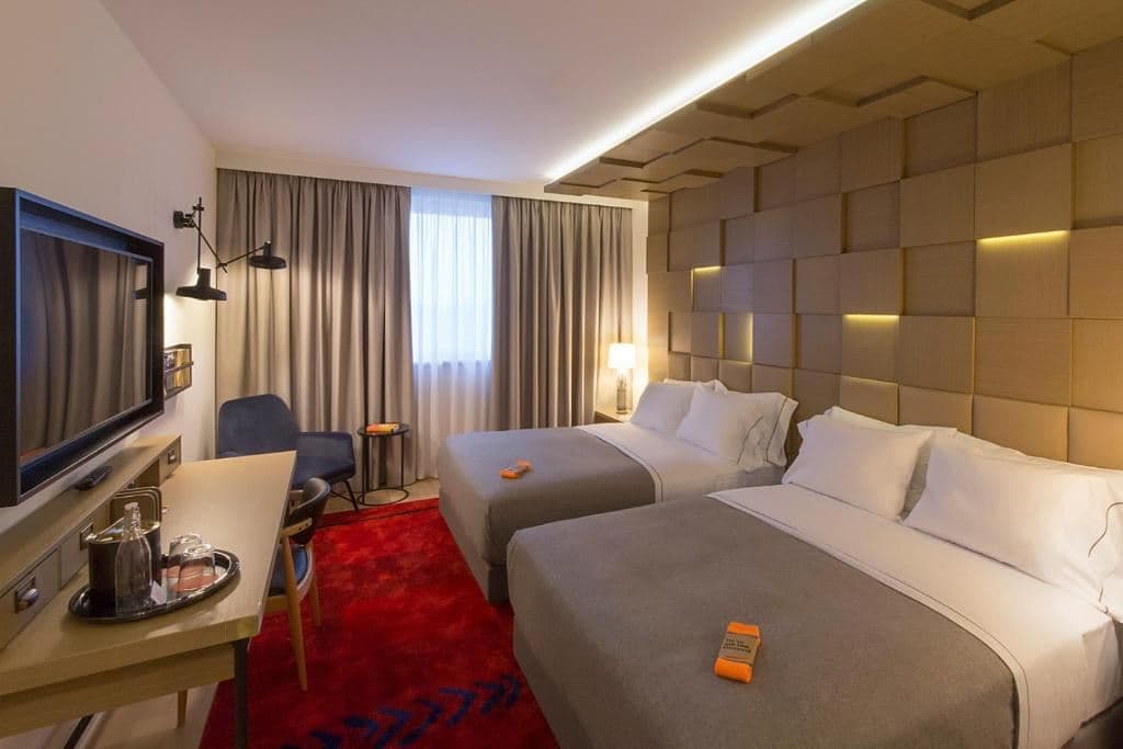 rooms-twin-standard-room