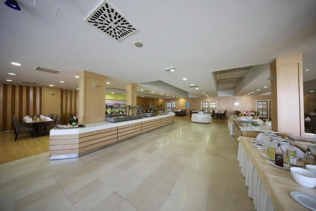 restaurants-restaurants