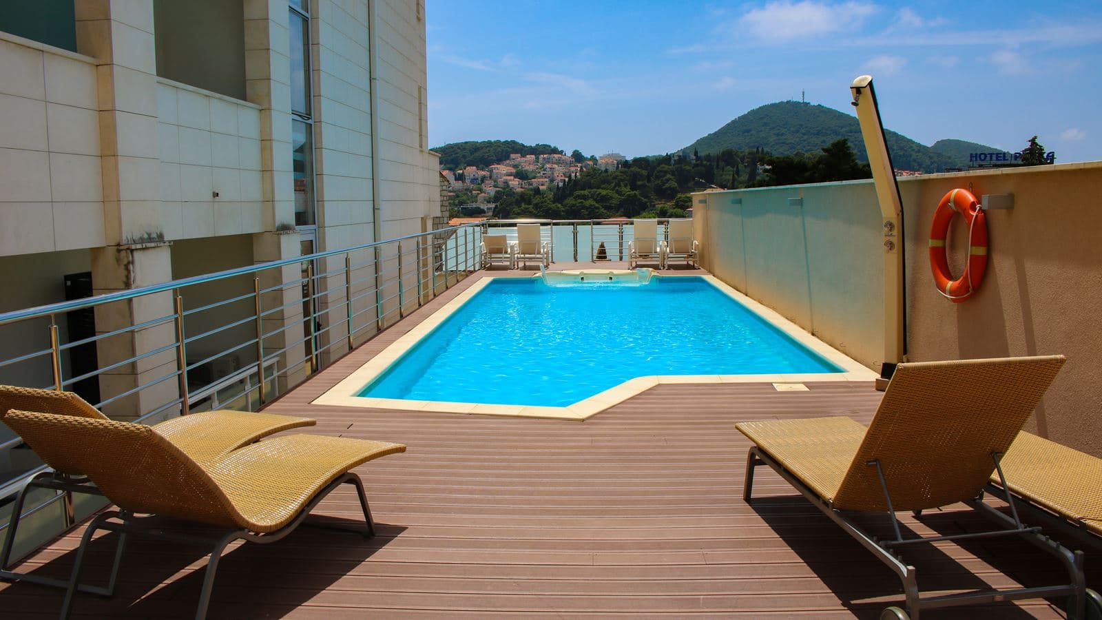 pools-outdoor-pool