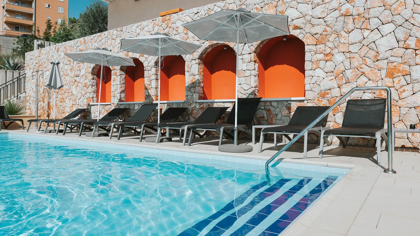 pools-pools
