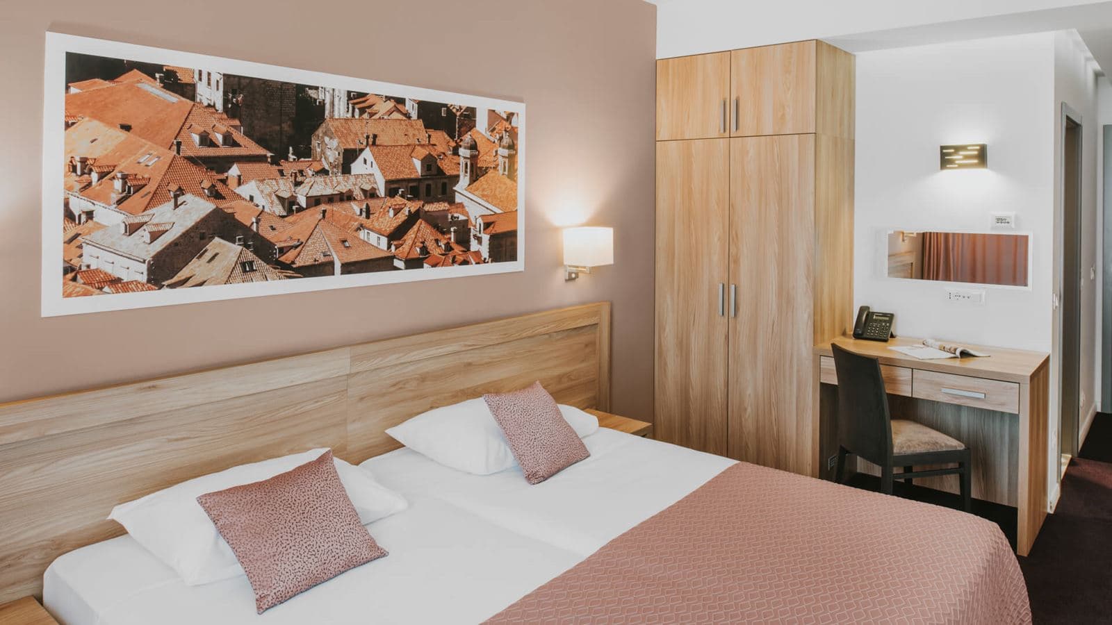 rooms-standard-room