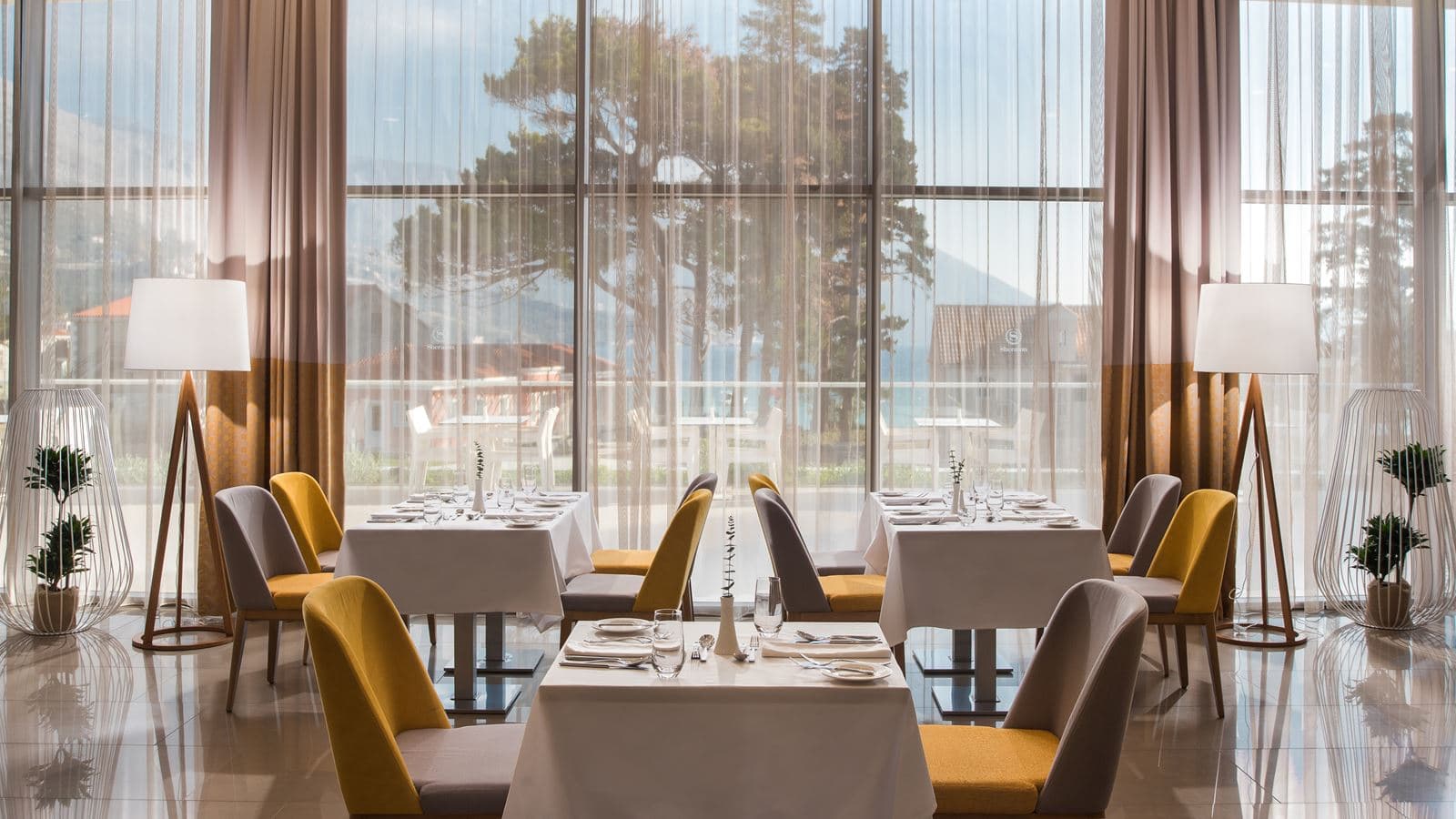 restaurants-restaurants