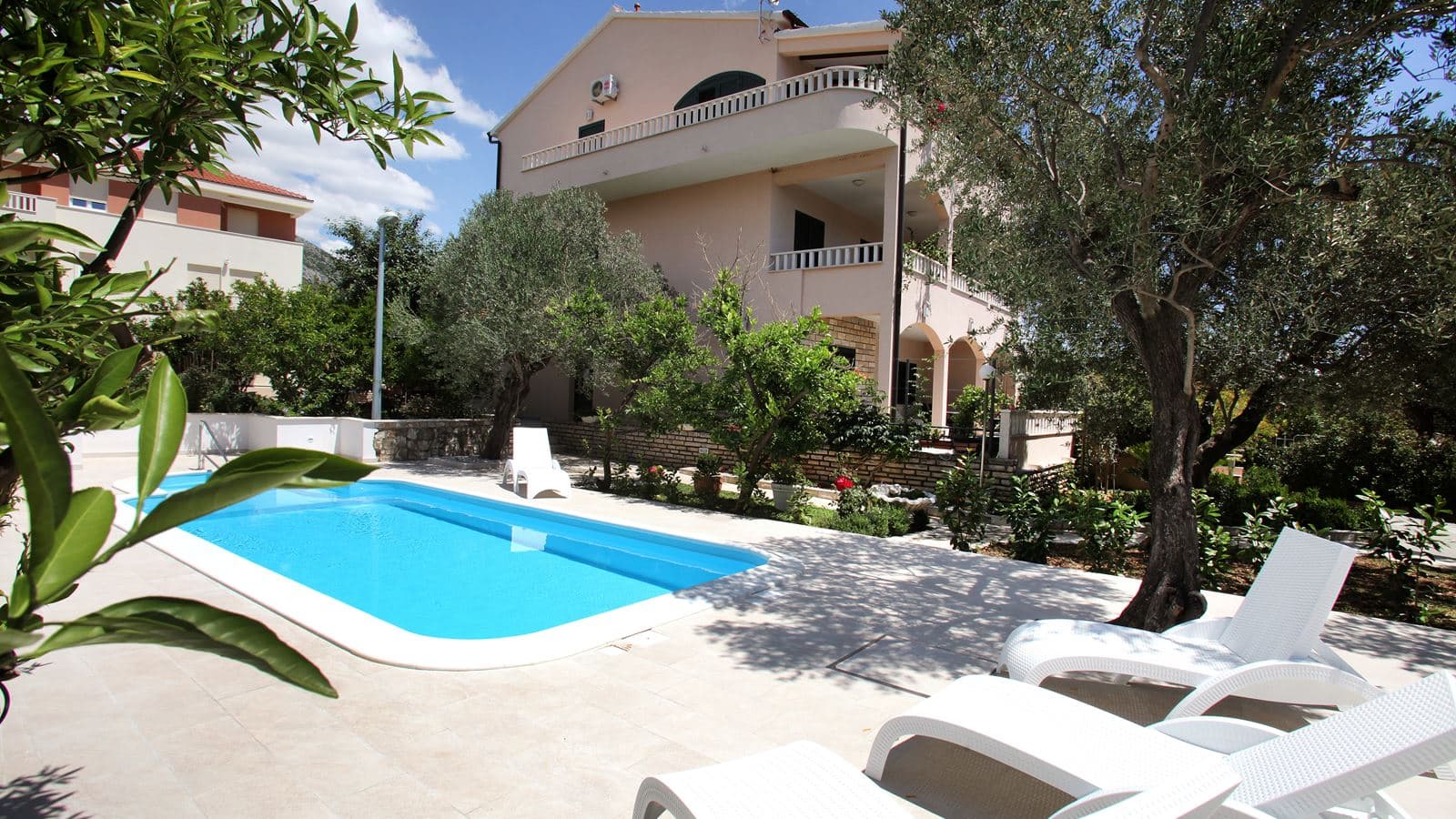 pools-pools