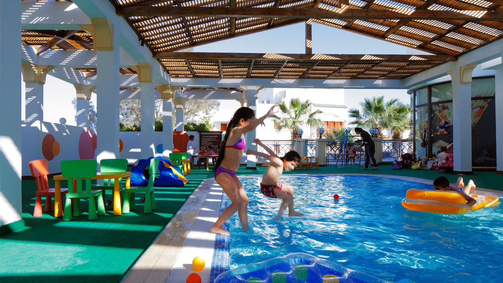 pools-indoor-childrens-pool